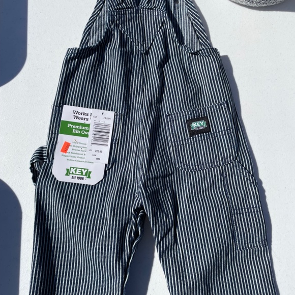 Overalls - Picture 3 of 5